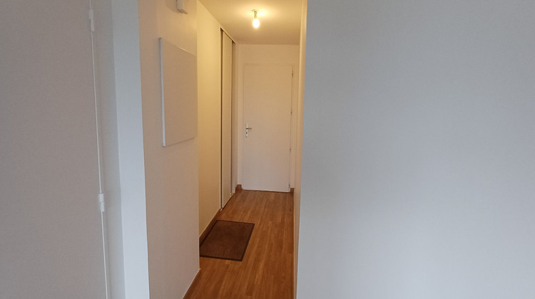 Ma-Cabane - Vente Appartement VEZIN-LE-COQUET, 80 m²