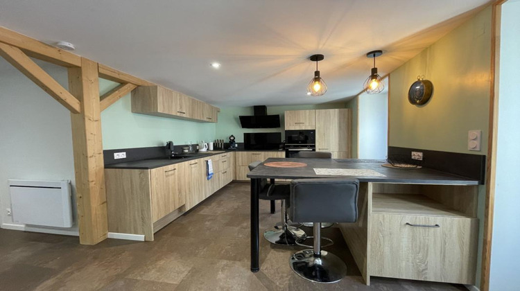 Ma-Cabane - Vente Appartement VIC SUR CERE, 131 m²