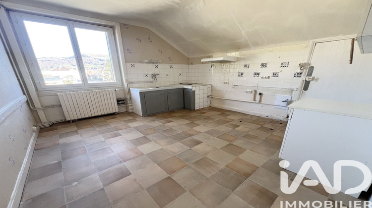 Ma-Cabane - Vente Appartement Vic-sur-Cère, 75 m²