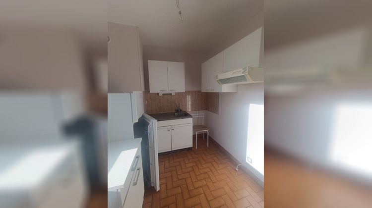 Ma-Cabane - Vente Appartement Vierzon, 30 m²