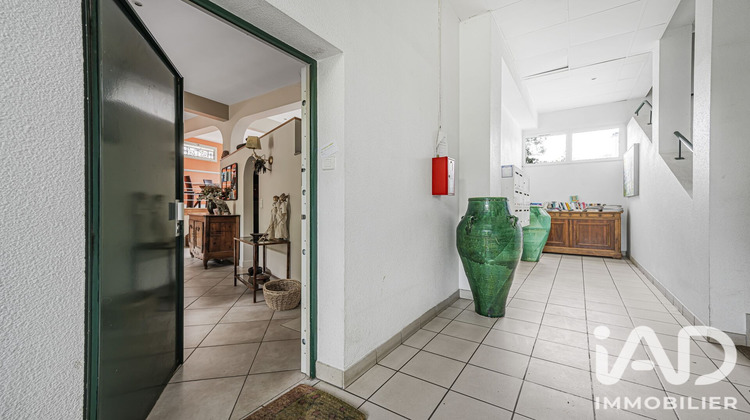 Ma-Cabane - Vente Appartement Ville-d'Avray, 175 m²