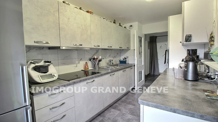 Ma-Cabane - Vente Appartement VILLE-LA-GRAND, 65 m²