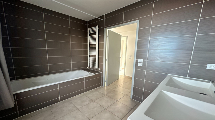 Ma-Cabane - Vente Appartement VILLE-LA-GRAND, 82 m²