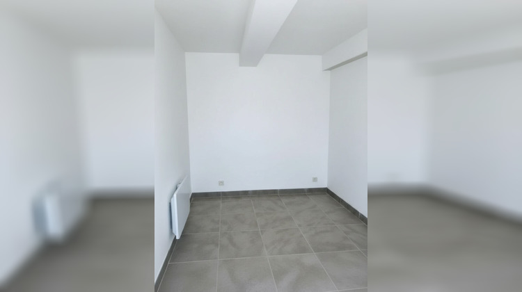Ma-Cabane - Vente Appartement VILLECROZE, 68 m²