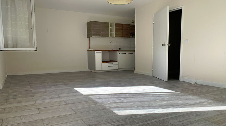Ma-Cabane - Vente Appartement VILLEMOMBLE, 28 m²