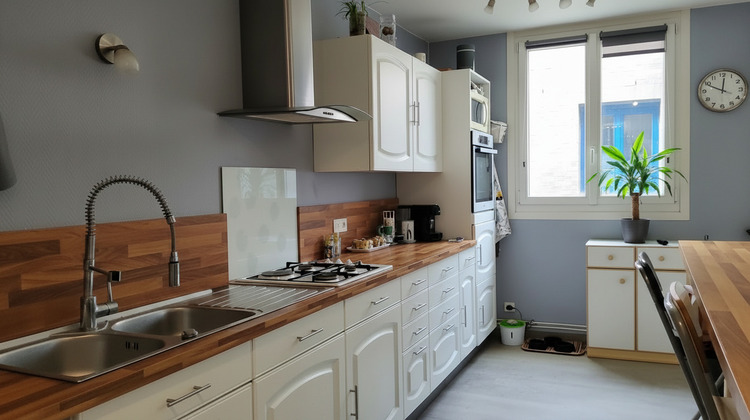Ma-Cabane - Vente Appartement VILLENEUVE D ASCQ, 90 m²