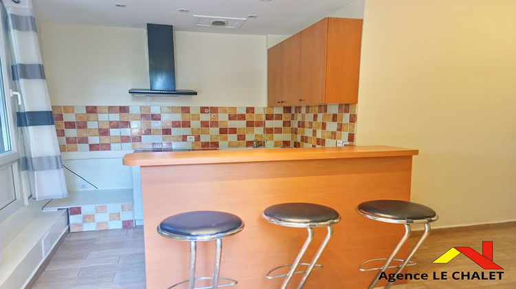 Ma-Cabane - Vente Appartement VILLENEUVE-LE-ROI, 27 m²