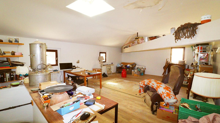 Ma-Cabane - Vente Appartement VILLENEUVE LES AVIGNON, 85 m²