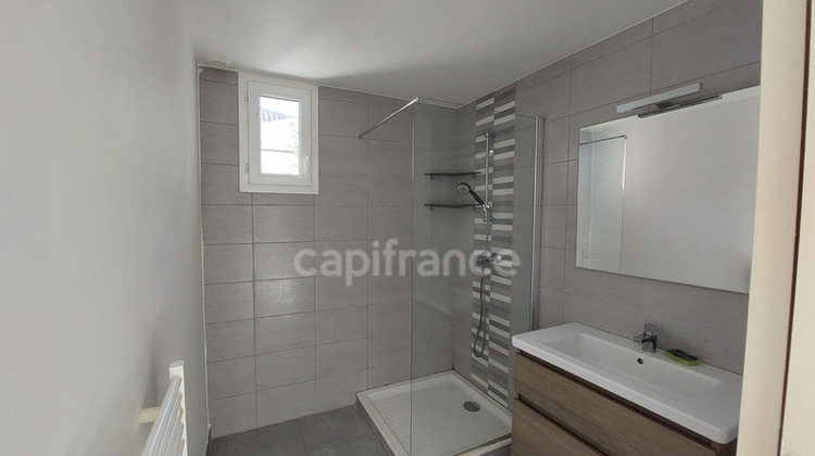 Ma-Cabane - Vente Appartement VILLENEUVE LES AVIGNON, 96 m²