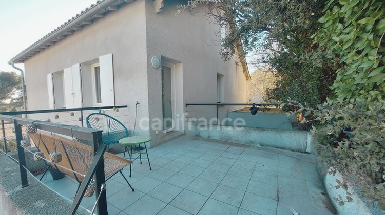 Ma-Cabane - Vente Appartement VILLENEUVE LES AVIGNON, 72 m²