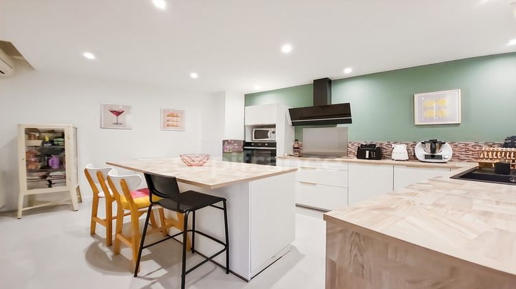 Ma-Cabane - Vente Appartement VILLENEUVE LES AVIGNON, 105 m²