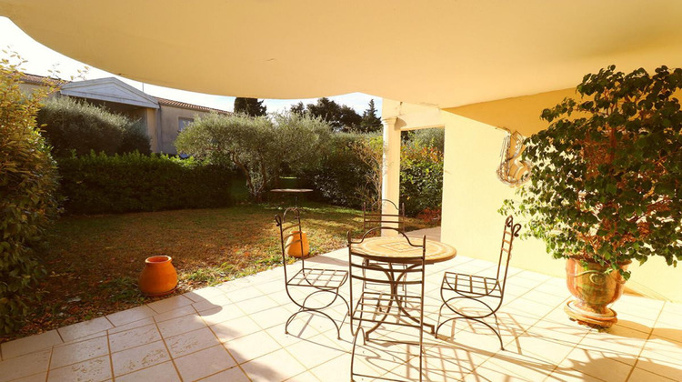 Ma-Cabane - Vente Appartement VILLENEUVE LES AVIGNON, 82 m²