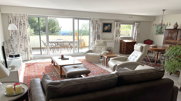 Ma-Cabane - Vente Appartement VILLENEUVE-LES-AVIGNON, 120 m²