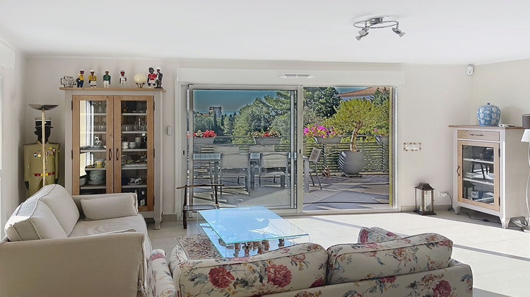 Ma-Cabane - Vente Appartement VILLENEUVE-LES-AVIGNON, 88 m²