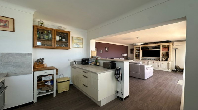 Ma-Cabane - Vente Appartement VILLENEUVE-LES-AVIGNON, 85 m²