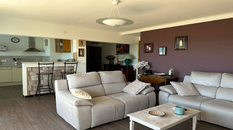 Ma-Cabane - Vente Appartement VILLENEUVE-LES-AVIGNON, 85 m²