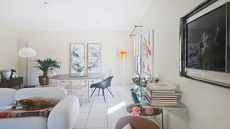 Ma-Cabane - Vente Appartement VILLENEUVE-LES-AVIGNON, 102 m²