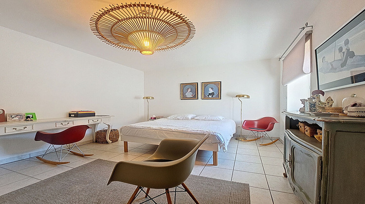 Ma-Cabane - Vente Appartement VILLENEUVE-LES-AVIGNON, 102 m²