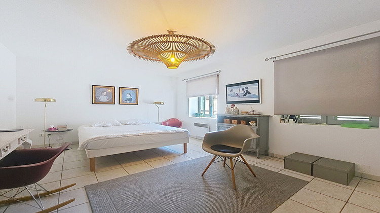 Ma-Cabane - Vente Appartement VILLENEUVE-LES-AVIGNON, 102 m²