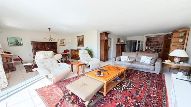Ma-Cabane - Vente Appartement Villeneuve-les-Avignon, 120 m²