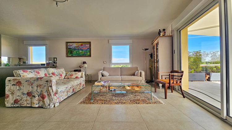 Ma-Cabane - Vente Appartement VILLENEUVE-LES-AVIGNON, 89 m²