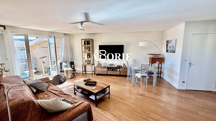 Ma-Cabane - Vente Appartement Villeneuve-lès-Avignon, 70 m²