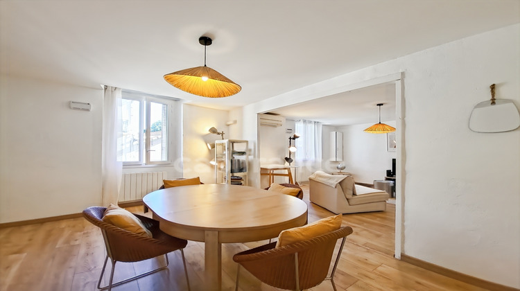 Ma-Cabane - Vente Appartement VILLENEUVE LES AVIGNON, 105 m²