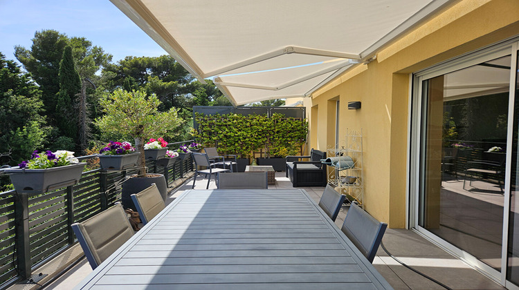Ma-Cabane - Vente Appartement VILLENEUVE-LES-AVIGNON, 89 m²