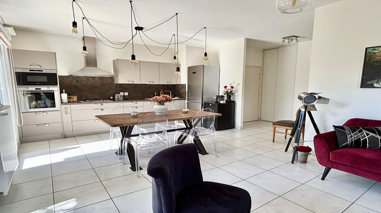 Ma-Cabane - Vente Appartement VILLETTE-D'ANTHON, 62 m²