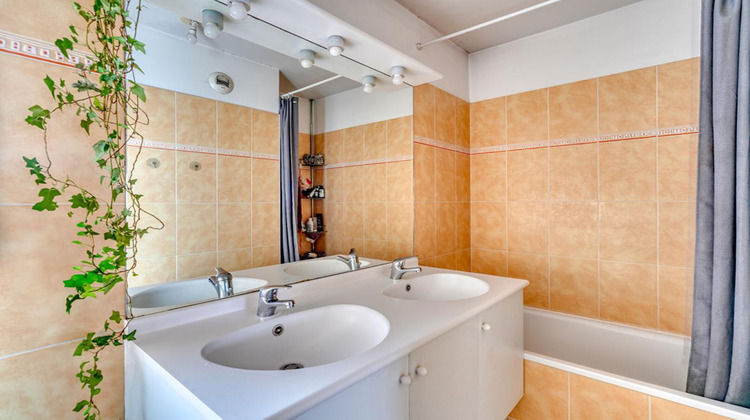 Ma-Cabane - Vente Appartement VILLEURBANNE, 66 m²