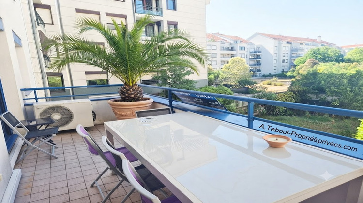 Ma-Cabane - Vente Appartement VILLEURBANNE, 138 m²