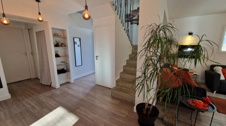 Ma-Cabane - Vente Appartement VIVIERS-DU-LAC, 176 m²