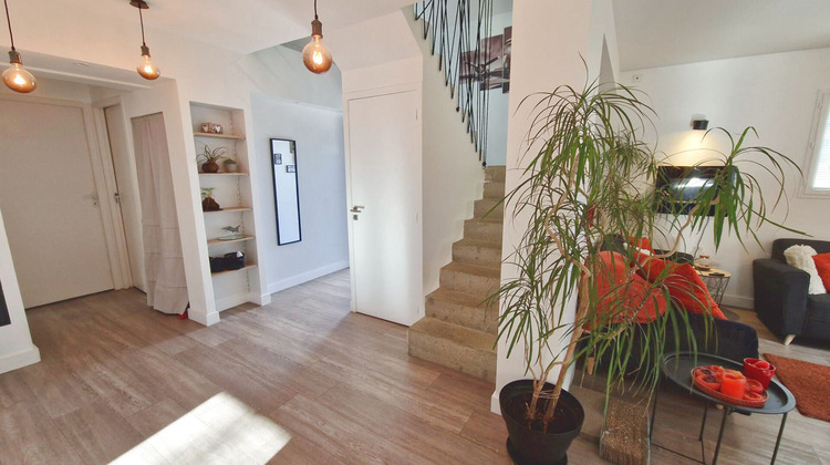 Ma-Cabane - Vente Appartement VIVIERS-DU-LAC, 176 m²