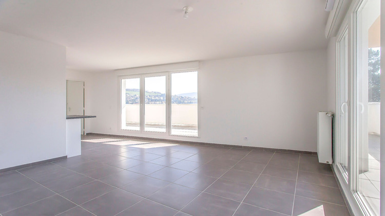 Ma-Cabane - Vente Appartement VOIRON, 65 m²