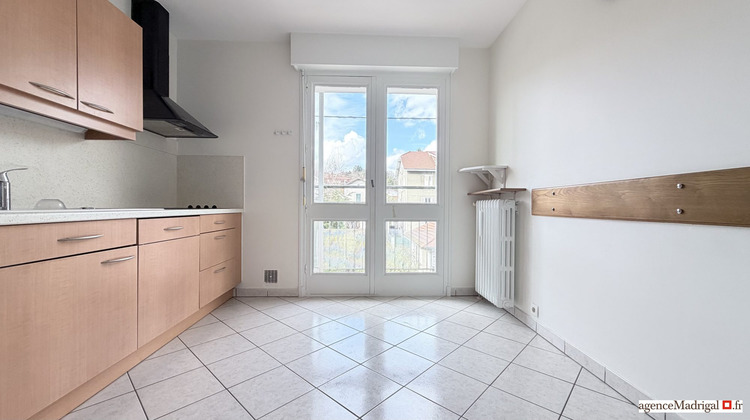 Ma-Cabane - Vente Appartement Voiron, 77 m²