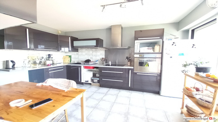 Ma-Cabane - Vente Appartement Voiron, 85 m²