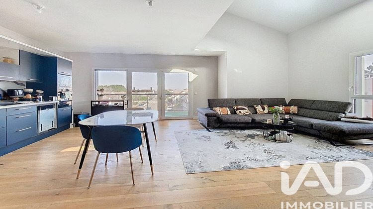 Ma-Cabane - Vente Appartement Voisins-le-Bretonneux, 93 m²