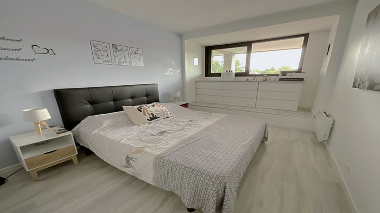 Ma-Cabane - Vente Appartement VOISINS-LE-BRETONNEUX, 80 m²