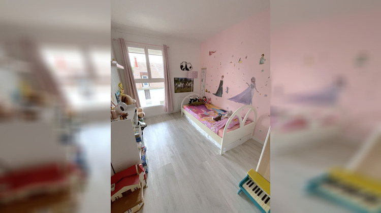 Ma-Cabane - Vente Appartement VOISINS-LE-BRETONNEUX, 80 m²