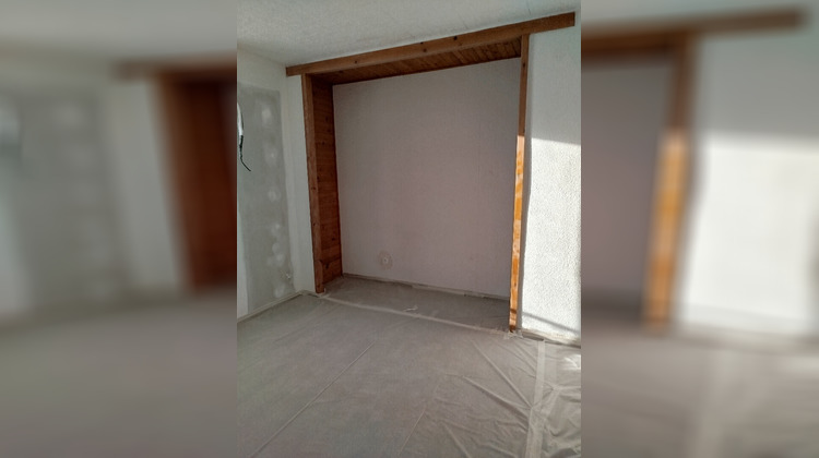 Ma-Cabane - Vente Appartement VOLONNE, 80 m²