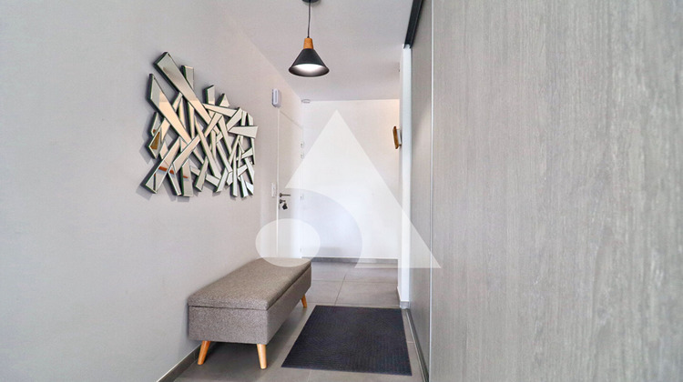 Ma-Cabane - Vente Appartement VOLX, 69 m²