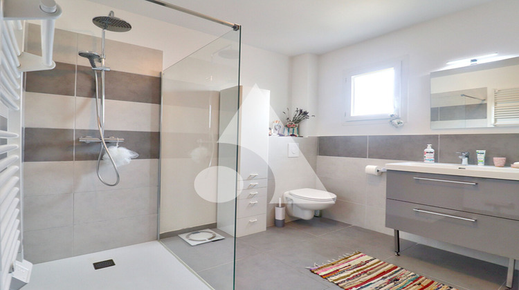 Ma-Cabane - Vente Appartement VOLX, 69 m²