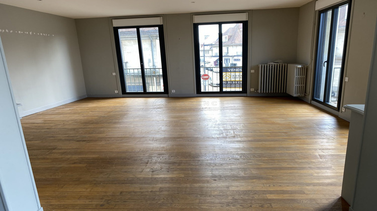 Ma-Cabane - Vente Appartement YVETOT, 187 m²