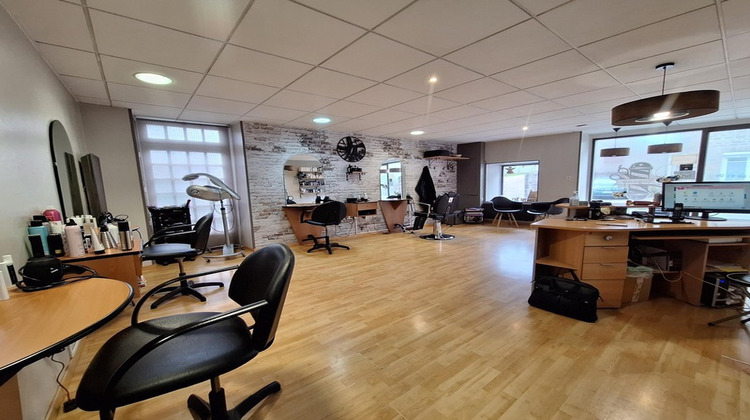 Ma-Cabane - Vente Boutique AMBRIERES LES VALLEES, 32 m²