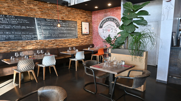 Ma-Cabane - Vente Boutique ANDREZIEUX-BOUTHEON, 252 m²