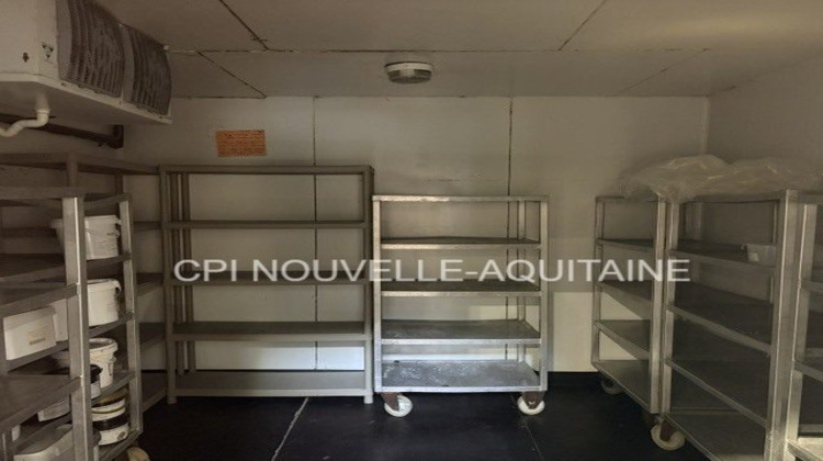 Ma-Cabane - Vente Boutique Angoulême, 747 m²
