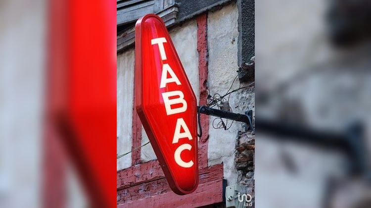 Ma-Cabane - Vente Boutique Barbentane, 30 m²