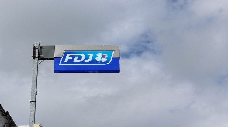 Ma-Cabane - Vente Boutique BORDEAUX, 110 m²