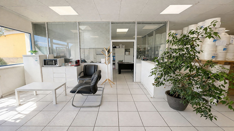 Ma-Cabane - Vente Boutique BOUC-BEL-AIR, 285 m²