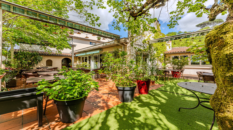 Ma-Cabane - Vente Boutique Bouliac, 452 m²